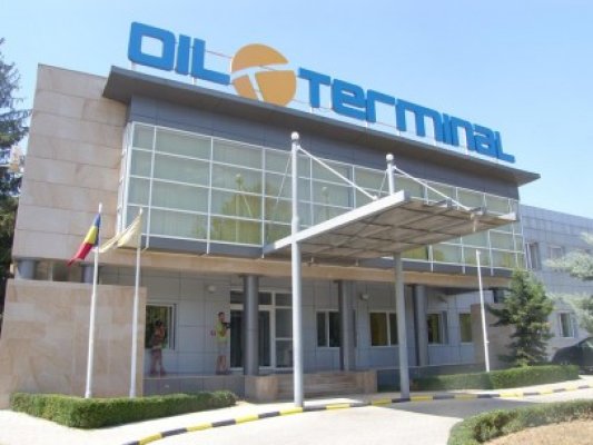 Firma fostului ministru al justiţiei Stoica, abonată la banii Oil Terminal